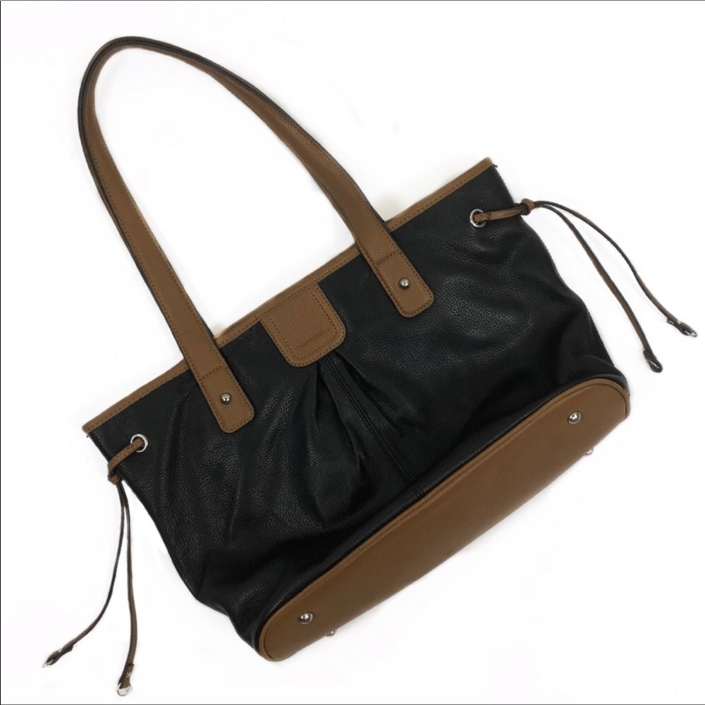 🌹NWOT ❋ Tignanello Tote Bag In Black & Dark Tan🌹